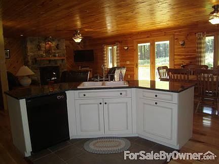 Great Room : Kitchen, living room and dining room all open