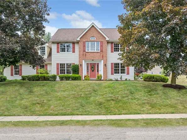 125 Pinehurst Dr, Cranberry Township, PA 16066