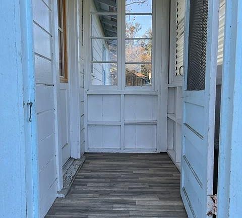 4th image of 7672 Derby Ln