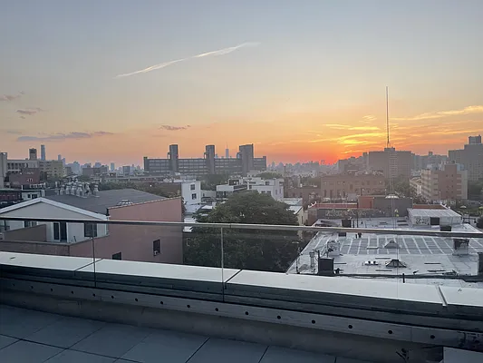 Rented by MySpaceNYC | media 17