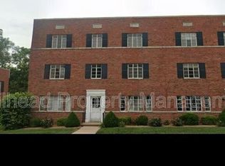 308 E Gregory Blvd #3E, Kansas City, MO 64113