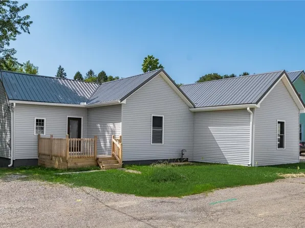 83 E Lake St, Roseville, OH 43777