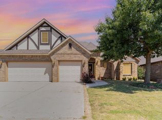 12713 NW 5th St, Yukon, OK 73099