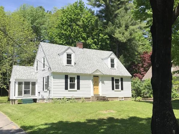 33 Edgewood Rd, Durham, NH 03824