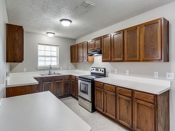 3rd image of 2621 Choice St