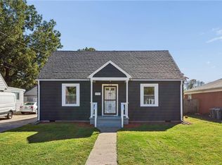 124 Chichester Ave, Hampton, VA 23669