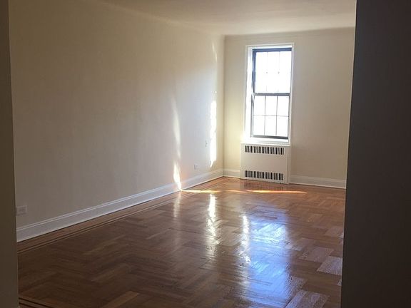 2nd image of 181 Hawthorne St #41