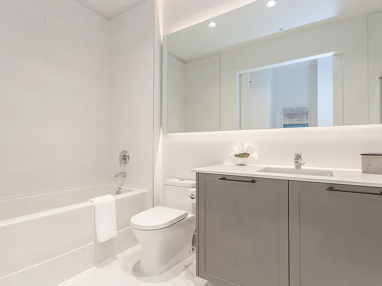 14968 101a Ave #408 — Photo 3
