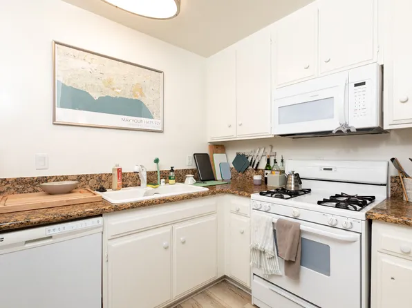 Santa Monica Emperor