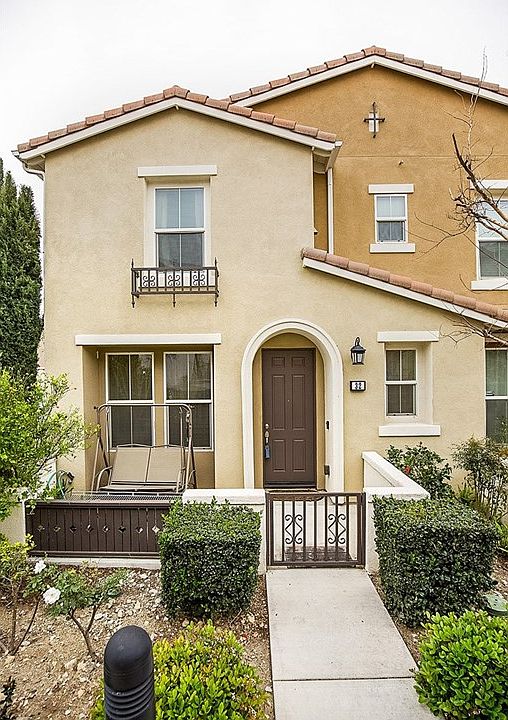 1st image of 15723 Parkhouse Dr Unit 32