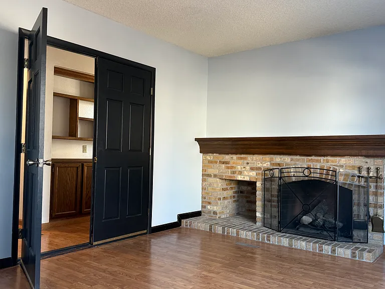 3513 W 102nd Pl — Photo 15