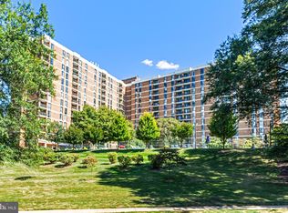 2311 Pimmit Dr APT 603, Falls Church, VA 22043