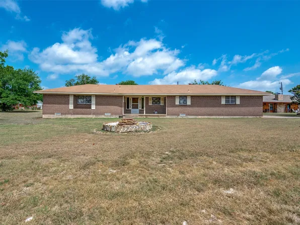205 New Hope Rd E, McKinney, TX 75071