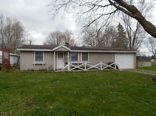 432 10th Ave, Three Rivers, MI 49093