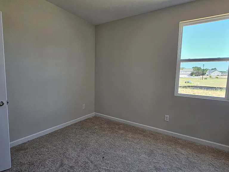 108 Fairwinds Dr — Photo 4