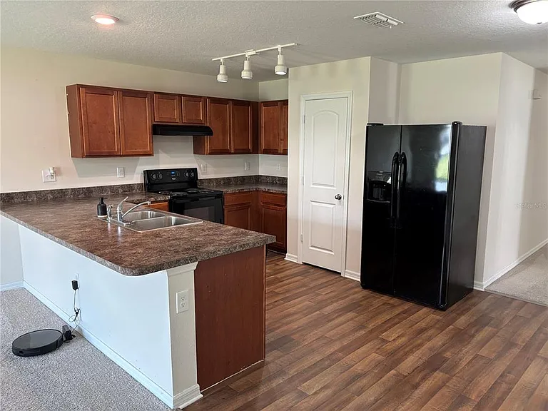 209 Fig Ct — Photo 6
