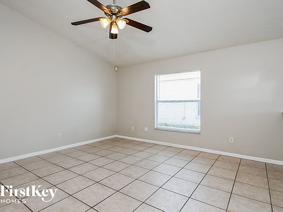 5th image of 7551 Groveoak Dr