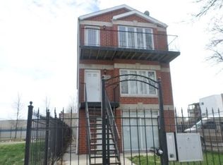 2743 W Polk St #1, Chicago, IL 60612