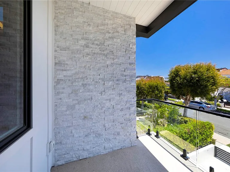 515 Jasmine Ave — Photo 18