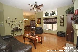 3rd image of 13146 Maple Park Dr