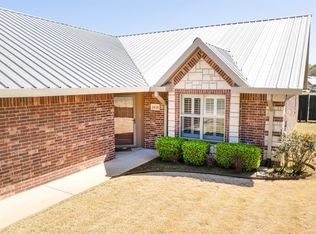 1438 Garner Ln, Longview, TX 75605