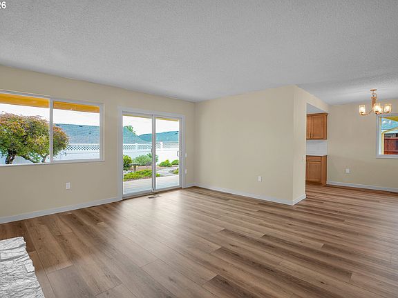 3rd image of 12388 SW King George Dr