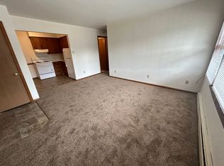 410 33rd Ave N APT 1, Saint Cloud, MN 56303
