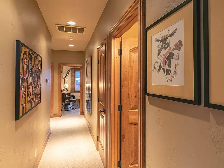 12617 Bear Meadows Ct — Photo 10