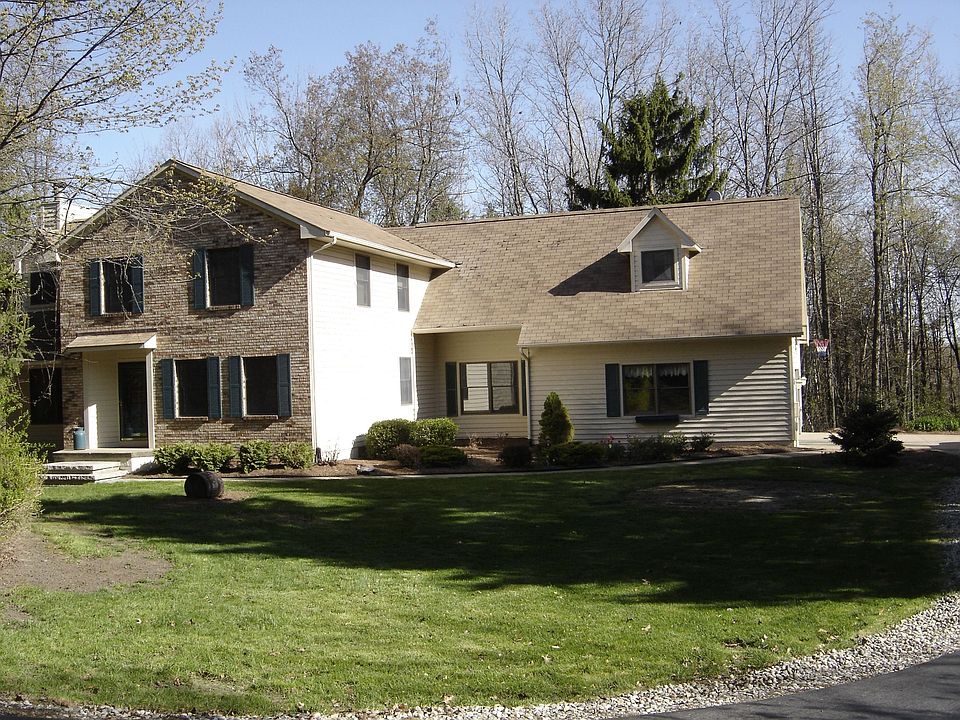 1st image of 2840 White Pine Dr