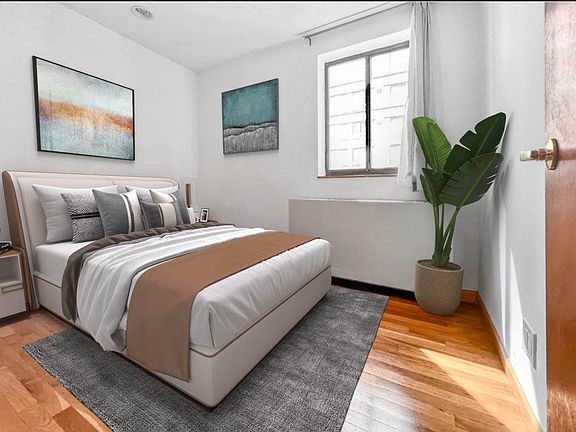 5th image of 370 W 30th St APT 10D