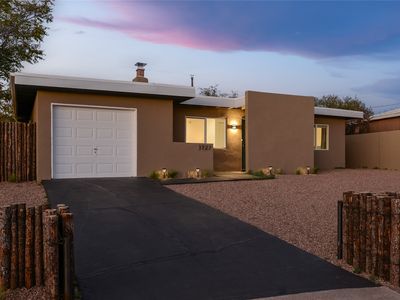 1727 Callejon Emilia, Santa Fe, NM, 87501