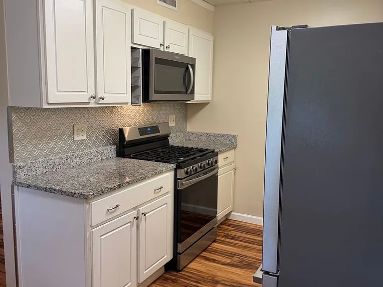 614 Agnes Rd #4 — Photo 6