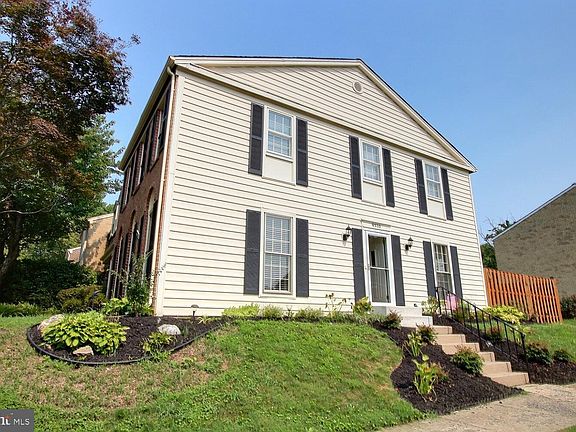 2nd image of 9310 Bremerton Way