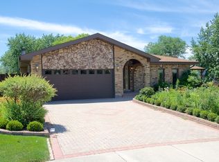 7006 Camden Ct, Downers Grove, IL 60516