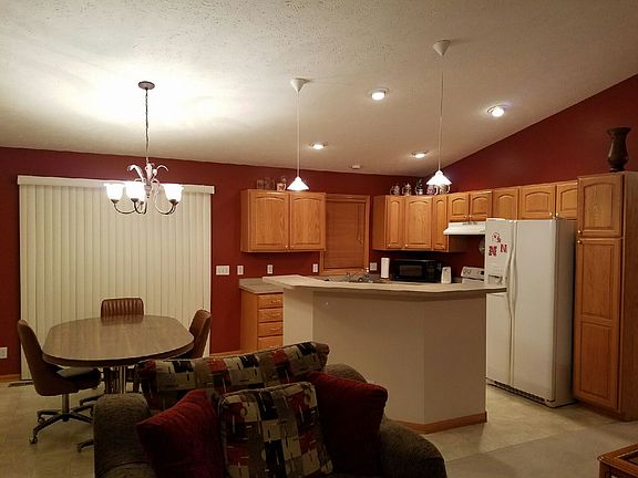 4th image of 2014 Breckenridge Dr