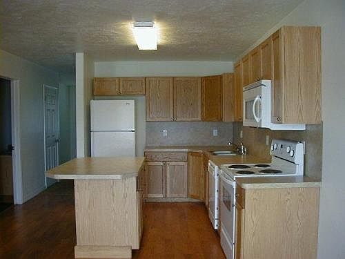 2nd image of 3069 Chasewood Dr