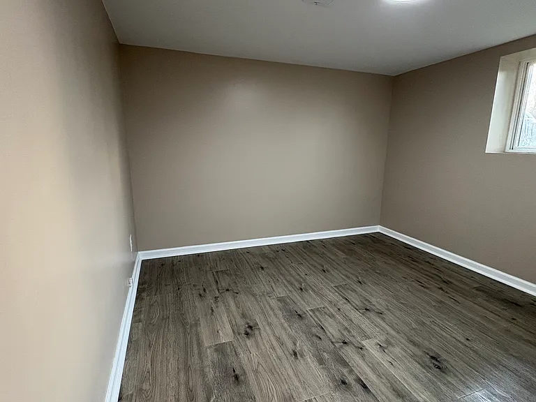203 Parkwood Dr — Photo 16