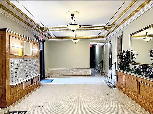 5th image of 408 W 130th St #8A