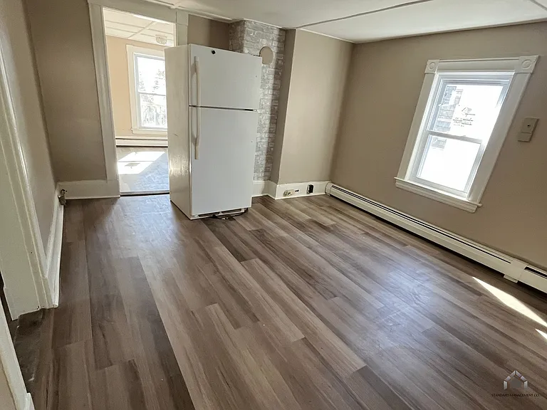 77 North St — Photo 26