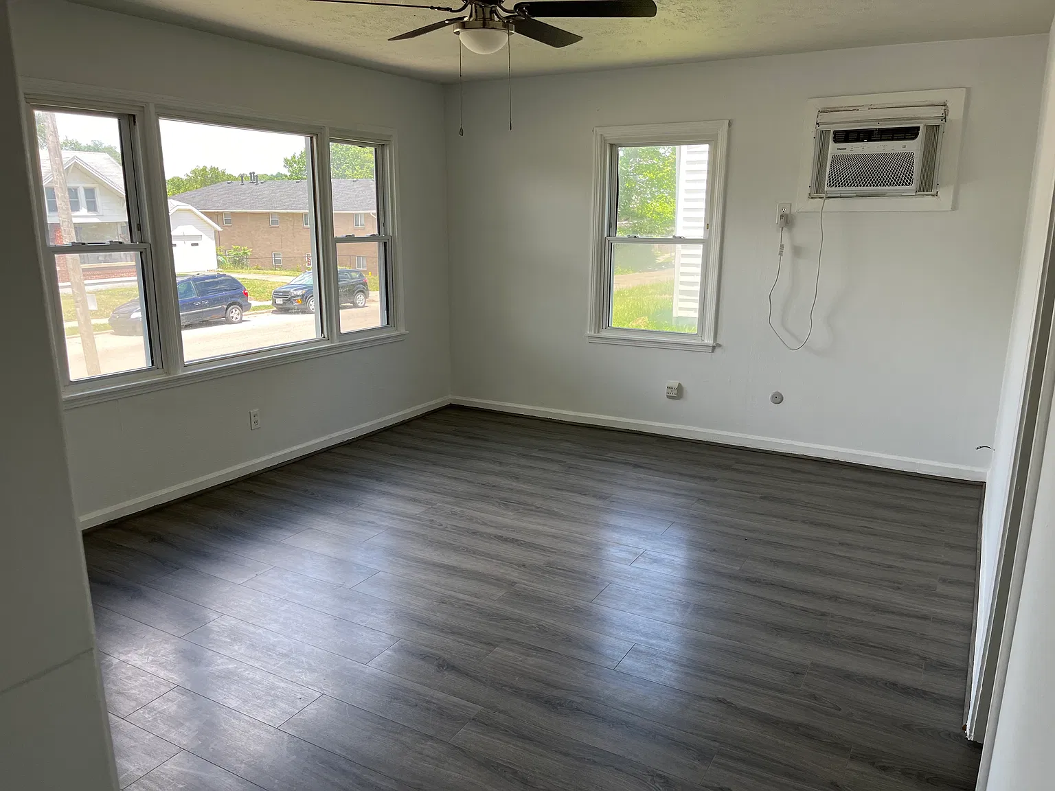 2 bed, 792 sqft, $1,200 — Photo 3