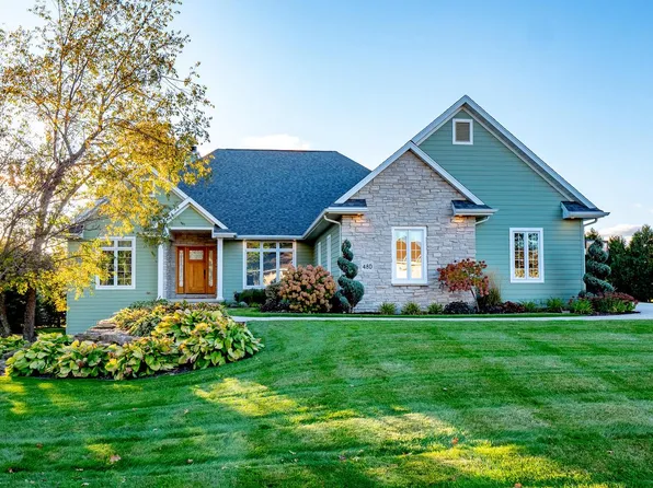 480 Whispering Springs DRIVE, Fond Du Lac, WI 54937
