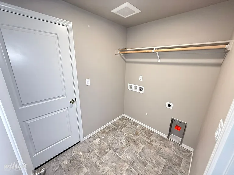 6114 Crown Crest Ave — Photo 14