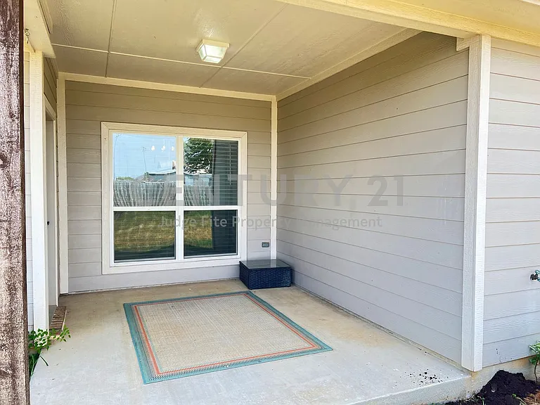 808 Northside Dr — Photo 15