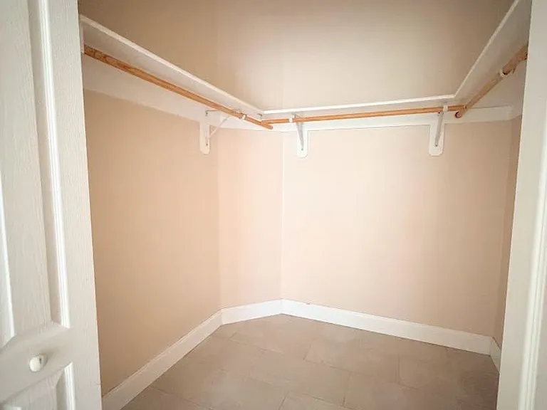 11641 Wishing Well Ln — Photo 14