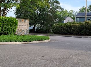 1110 Carriage Ct, Chesapeake, VA 23322