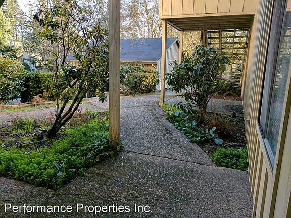 3rd image of 6840 SW Montauk Cir #5691029