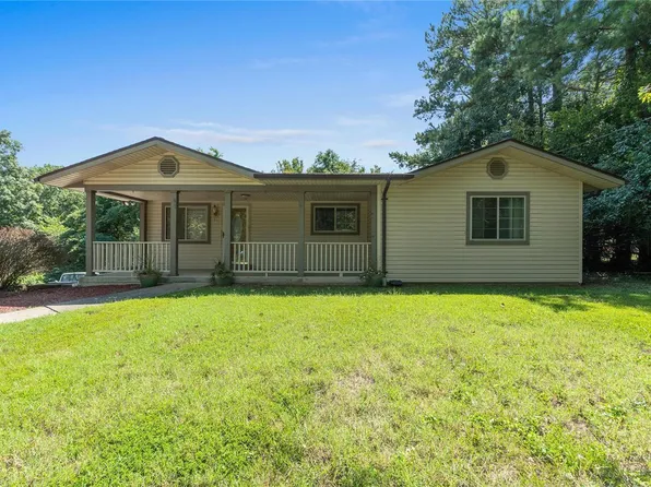 4452 Mockingbird Ln, Hillsboro, MO 63050