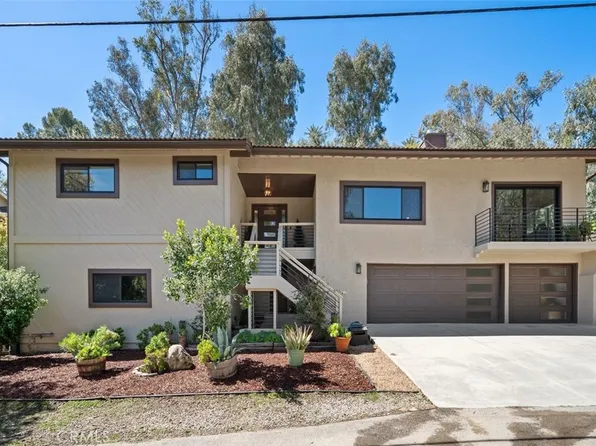 4894 Calderon Rd, Woodland Hills, CA 91364