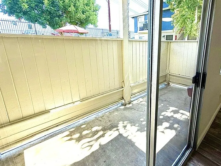 Palm Villas Apartments — Photo 36