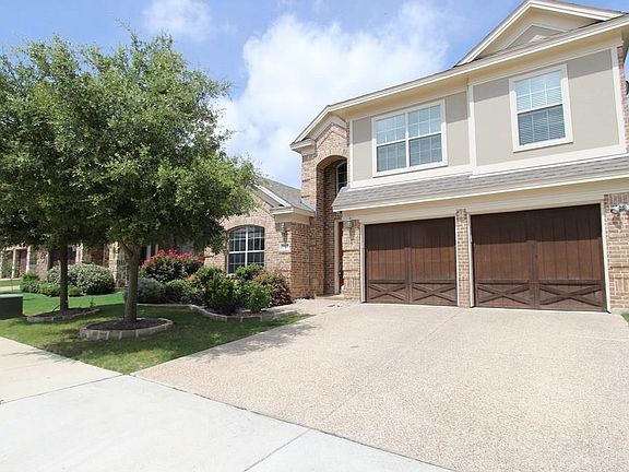2nd image of 5569 Emerson Ct
